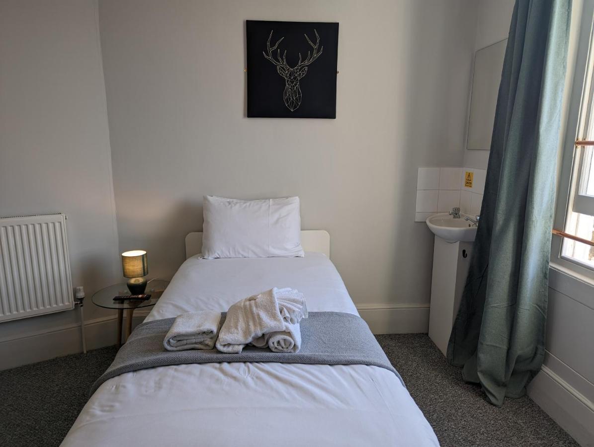 Dover Town Rooms - Short Lets & Serviced Accommodation - Dover Room photo